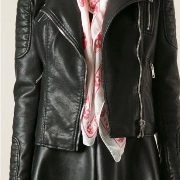 ALEXANDER MCQUEEN
'Skull' scarf - Picture 2 of 3